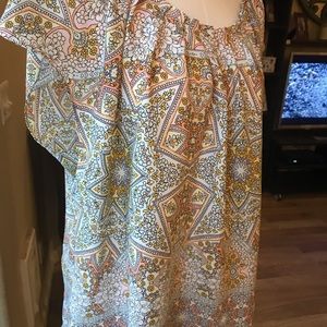 Beautiful multicolored top with tie back